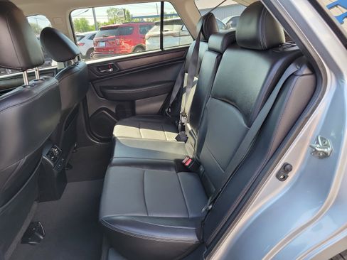 Used 2017 Subaru Outback 2.5i Limited AWD/4WD image 29
