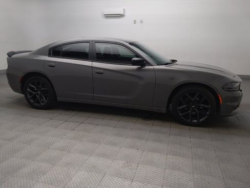 Used 2019 Dodge Charger SXT w/ Plus Group RWD image 11