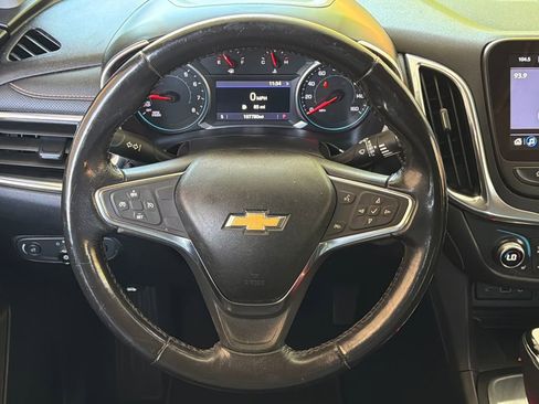 Used 2019 Chevrolet Equinox Premier FWD image 4