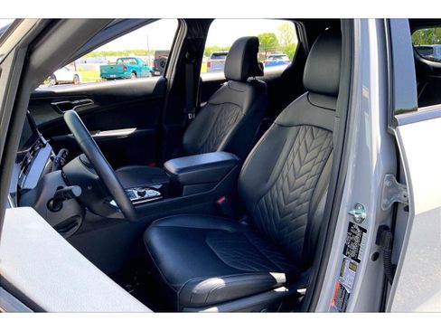 Used 2024 Kia Sportage X-Pro AWD/4WD image 23