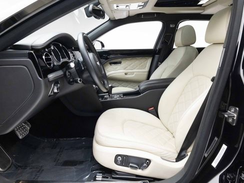 Used 2014 Bentley Mulsanne RWD image 22