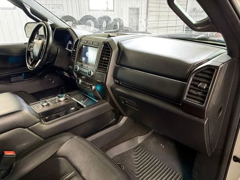 Used 2020 Ford Expedition Max Limited image 12