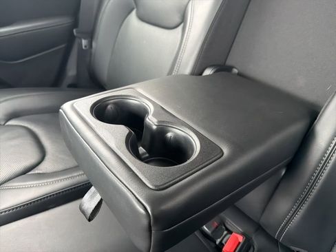 Used 2021 Jeep Cherokee Latitude Lux w/ Comfort/Convenience Group image 35