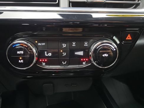Used 2025 Chevrolet Trax ACTIV w/ Driver Confidence Package FWD image 33
