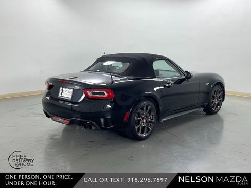 Used 2017 FIAT 124 Spider Abarth image 10