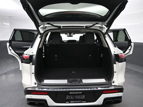 Used 2023 INFINITI QX60 Luxe w/ Performance Audio Package AWD/4WD image 9