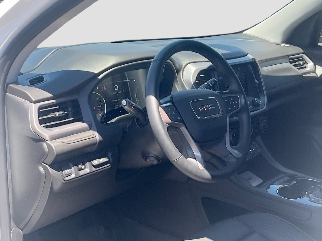 Used 2023 GMC Acadia AT4 w/ Technology Package AWD/4WD image 9
