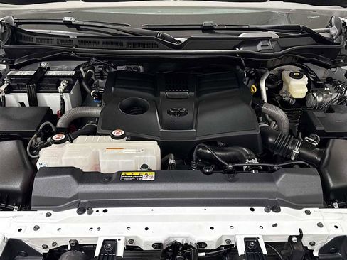 Used 2024 Toyota Tundra SR5 image 31