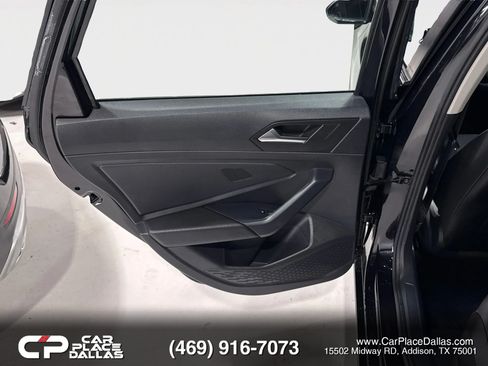 Used 2022 Volkswagen Jetta SE FWD image 14