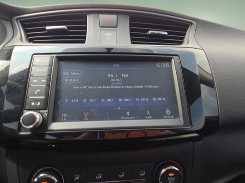 Used 2019 Nissan Sentra S w/ Appearance Package FWD image 10