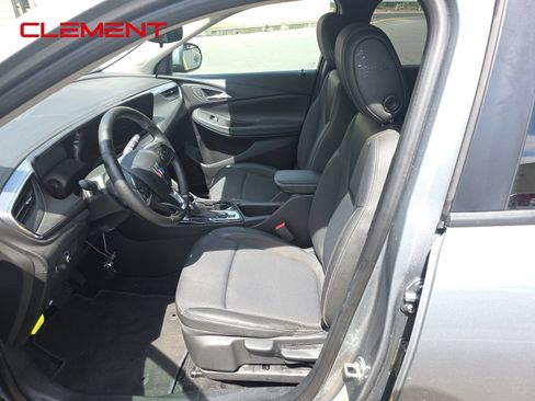 Used 2025 Buick Encore GX Preferred FWD image 3