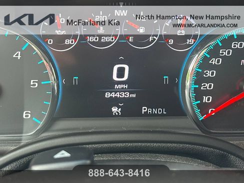 Used 2018 Chevrolet Suburban Premier AWD/4WD image 18