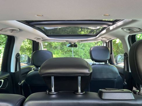 Used 2018 FIAT 500L Trekking FWD image 8