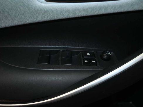 Used 2024 Toyota Corolla SE FWD image 18