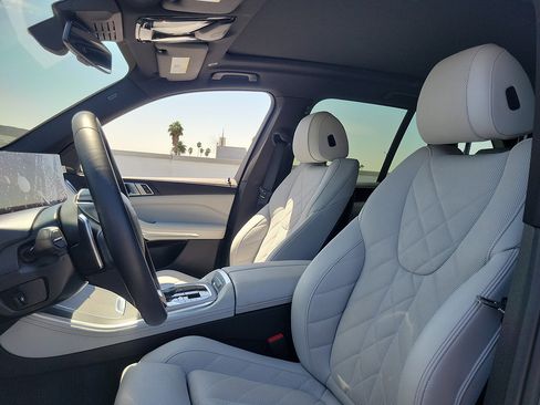 Used 2024 BMW X5 sDrive40i w/ Parking Assistance Package RWD image 18