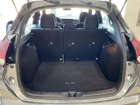 Used 2024 Nissan Kicks SR image 21