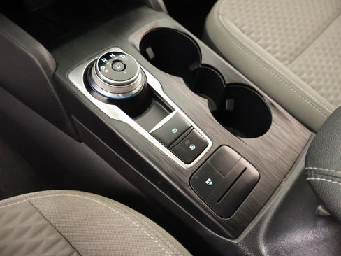 Used 2021 Ford Escape SE image 7