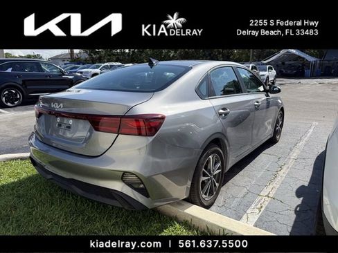 Used 2023 Kia Forte LXS w/ LXS Technology Package image 2