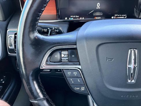 Used 2021 Lincoln Navigator Reserve image 23