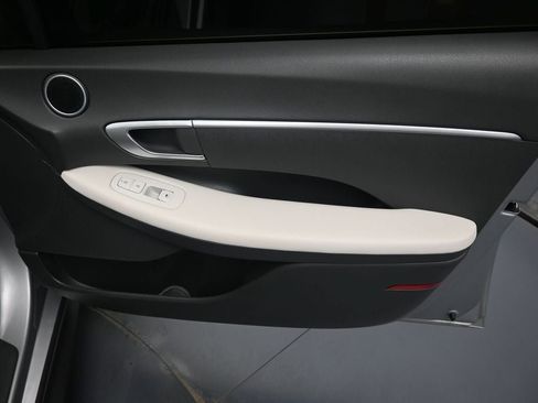Certified 2023 Hyundai Sonata SE FWD image 28