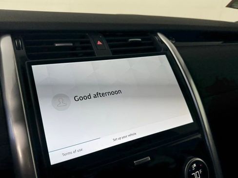 Used 2025 Land Rover Discovery S image 20