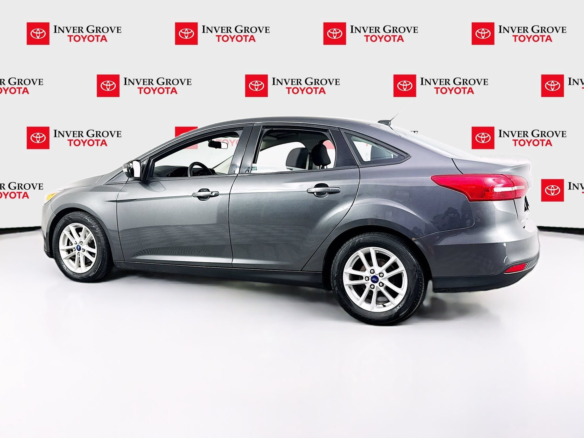 Used 2017 Ford Focus SE FWD image 7