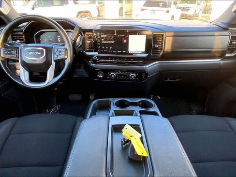 Used 2024 GMC Sierra 1500 Elevation RWD image 15