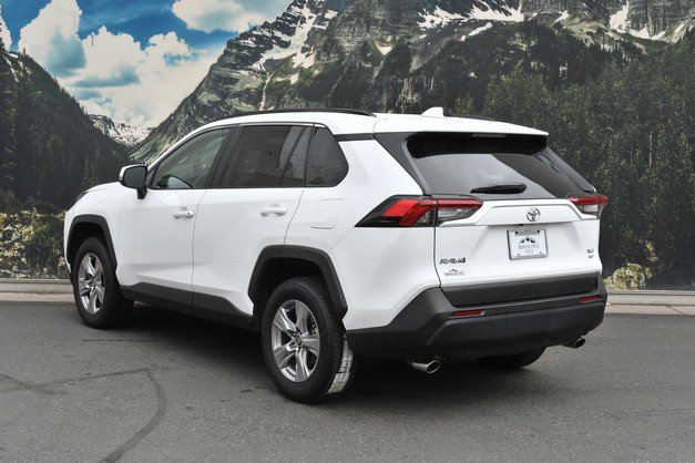 Certified 2025 Toyota RAV4 XLE AWD/4WD image 9