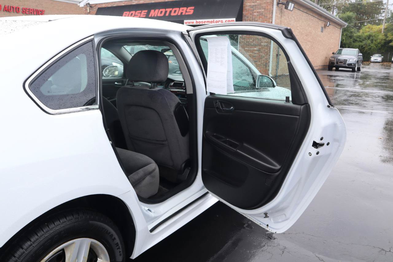 Used 2010 Chevrolet Impala LS FWD image 13