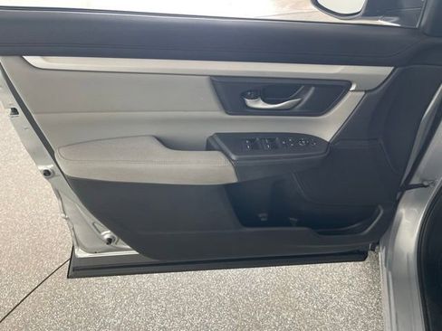 Used 2017 Honda CR-V LX image 34