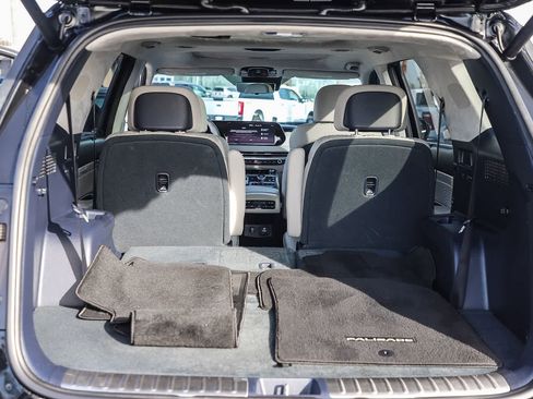 Used 2023 Hyundai Palisade Calligraphy image 25