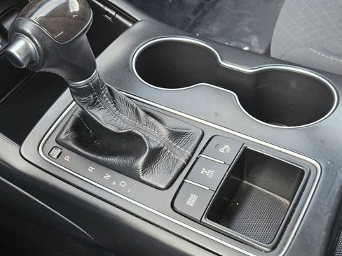 Used 2018 Kia Sorento LX image 24