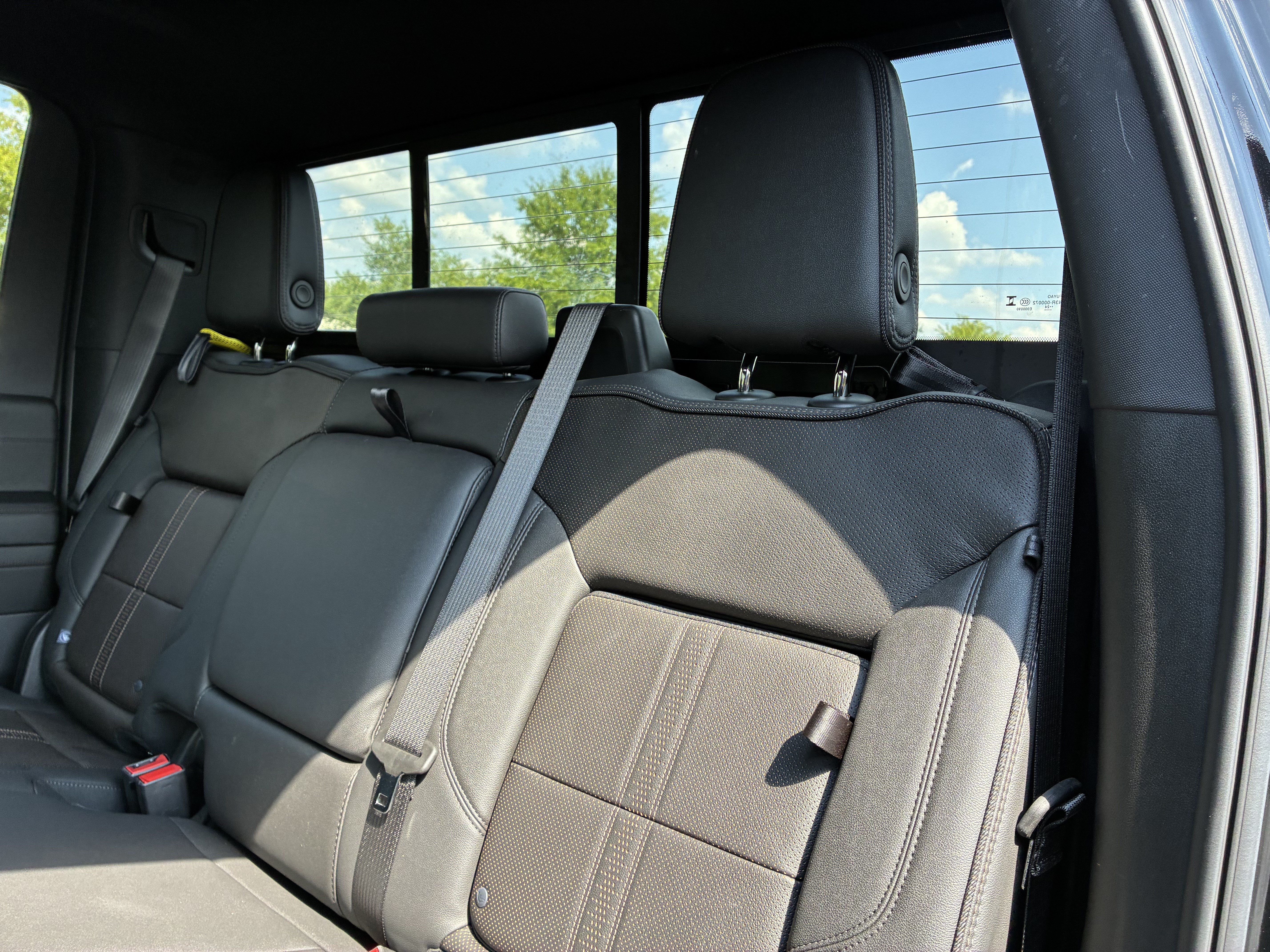 Used 2025 Chevrolet Silverado 3500 High Country w/ High Country Premium Package AWD/4WD image 16