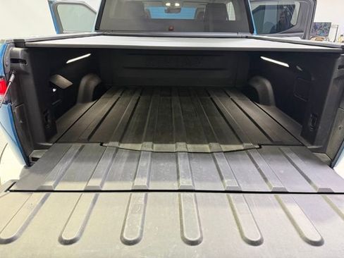 Used 2022 Rivian R1T Adventure image 15