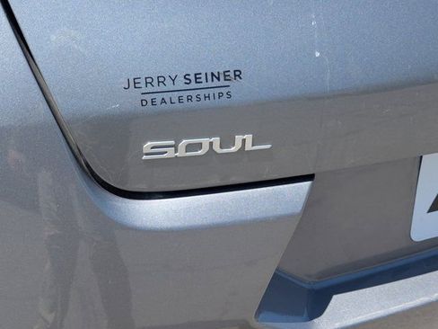 Used 2023 Kia Soul GT-Line image 5