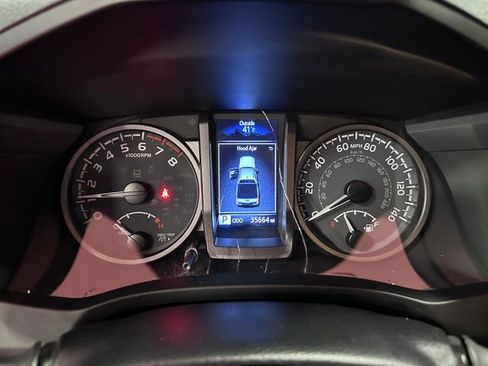 Used 2023 Toyota Tacoma TRD Sport image 19