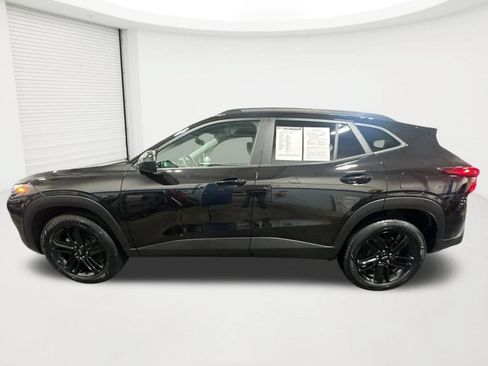 Used 2025 Chevrolet Trax ACTIV w/ Driver Confidence Package FWD image 8