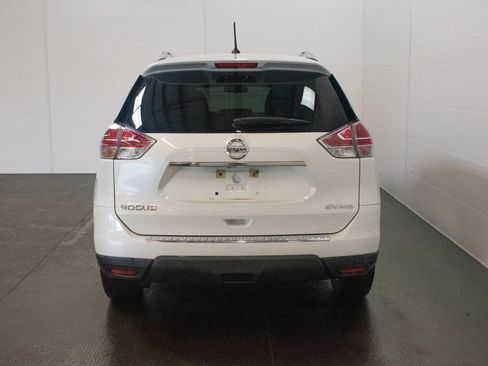 Used 2016 Nissan Rogue SV AWD/4WD image 5