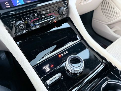 Used 2023 Jeep Grand Cherokee L Limited w/ Luxury Tech Group II image 23