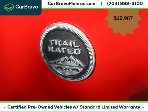 Used 2018 Jeep Wrangler Unlimited Sport w/ Connectivity Group AWD/4WD image 45