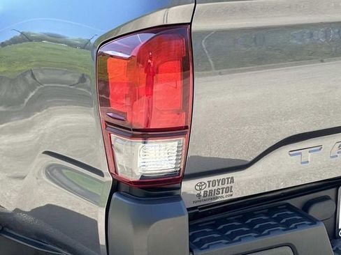 Used 2023 Toyota Tacoma SR image 5