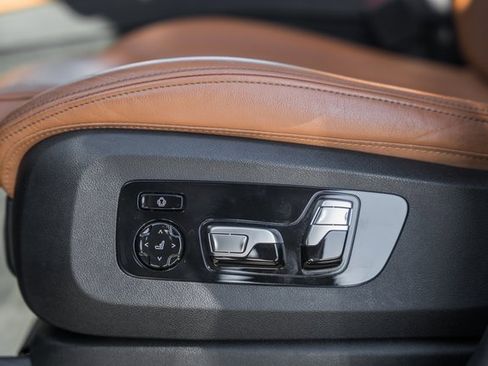 Used 2020 BMW X7 xDrive40i w/ Premium Package image 42