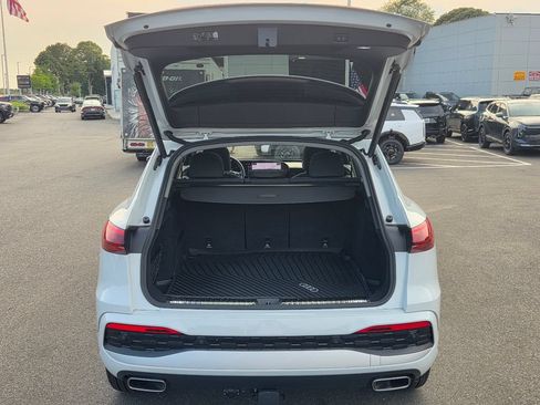Used 2025 Audi Q5 Premium Plus w/ Premium Plus AWD/4WD image 34