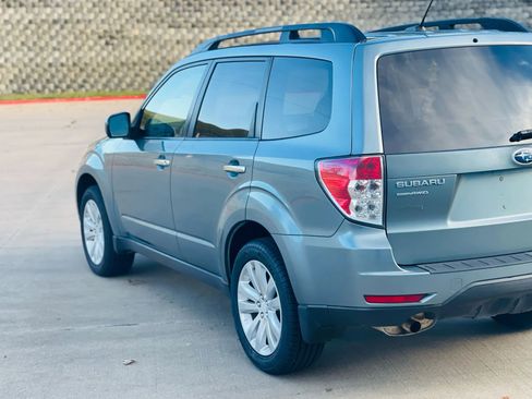 Used 2011 Subaru Forester 2.5X Premium image 4