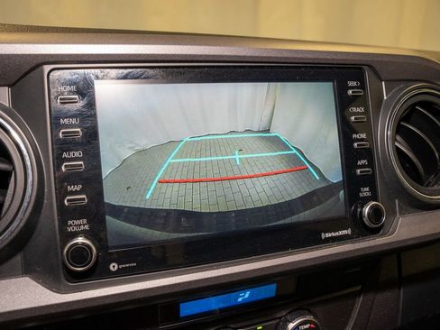 Used 2023 Toyota Tacoma TRD Off-Road image 12