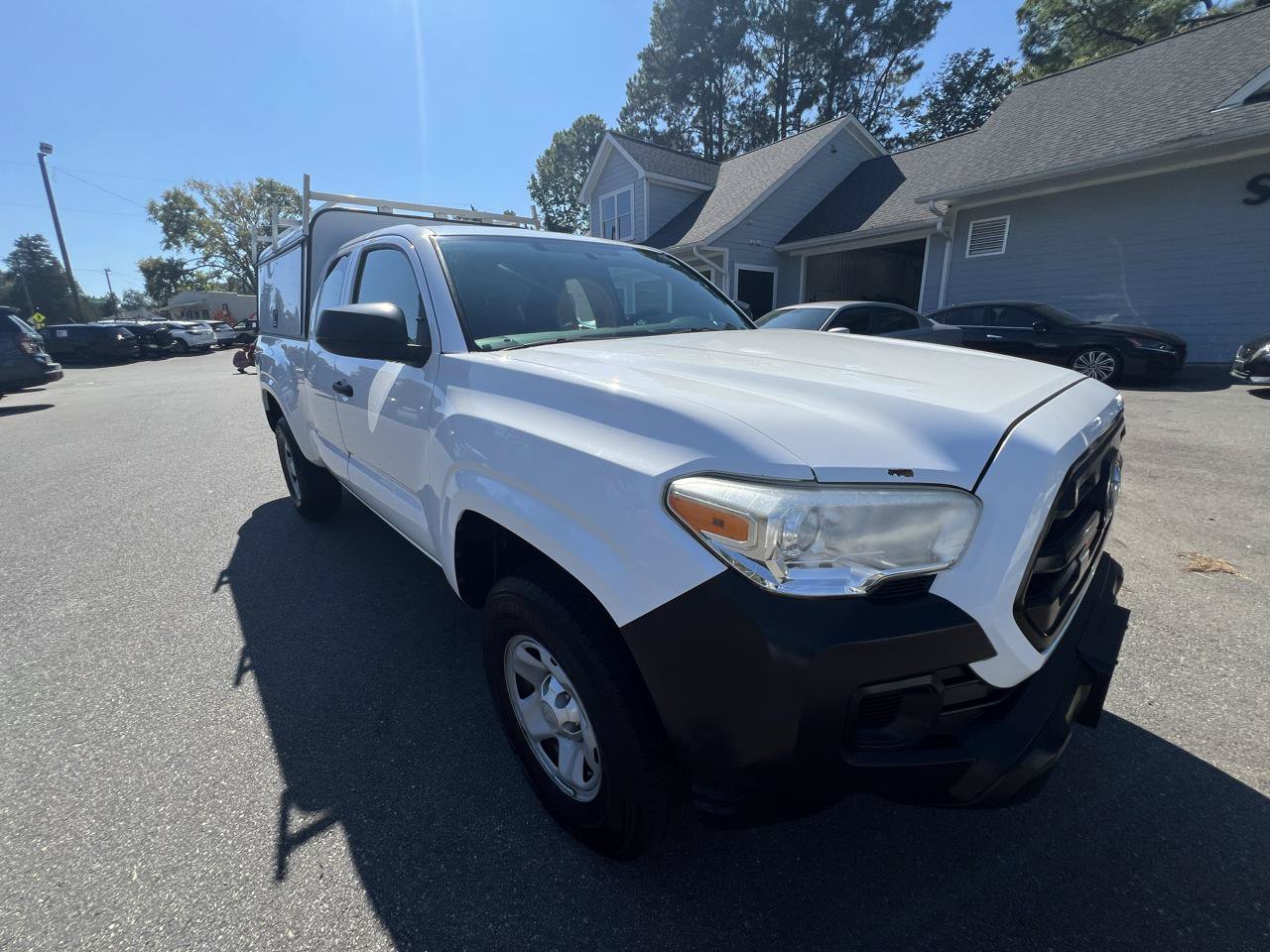 Used 2016 Toyota Tacoma SR RWD image 7