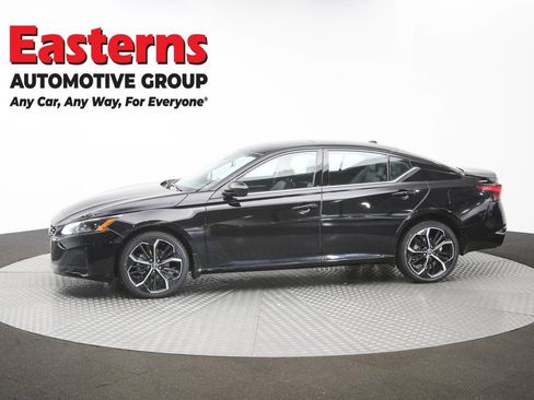 Used 2023 Nissan Altima 2.5 SR w/ SR Premium Package AWD/4WD image 59