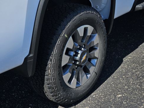 New 2026 Chevrolet Silverado 2500 Custom w/ Custom Value Package AWD/4WD image 9
