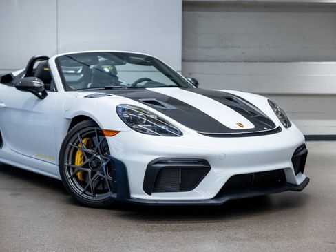 Certified 2025 Porsche 718 Boxster Spyder RS RWD image 16