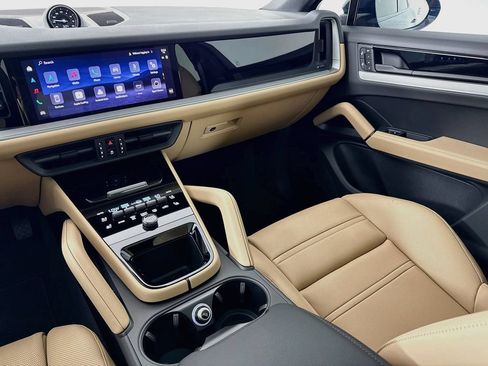 New 2026 Porsche Cayenne Coupe AWD/4WD image 26